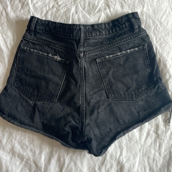 Zara Denim Shorts - Picture 2 of 5